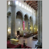 Arezzo, Santa Maria della Pieve, photo Etienne (Li), Wikipedia,2.jpg